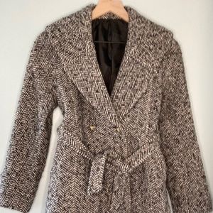 Herringbone double-breasted coat
